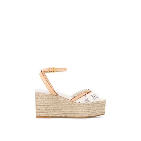 Helios Wedge Sandal .